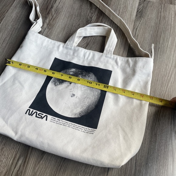 Baggu 1990 Moon Horizontal Duck Canvas Tote Bag Cream Crossbody NASA - Picture 4 of 6